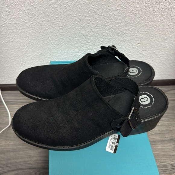 Bzees Women's Open Book Mule In Black Leather* - Picture 6 of 8